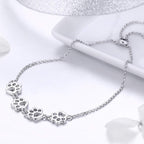Stříbrný náramek s tlapkou – nastavitelný