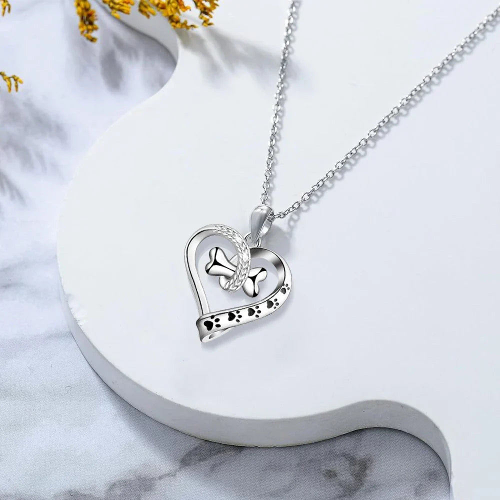 Dvoudílná sada šperků s tlapkou, srdcem a kostičkou