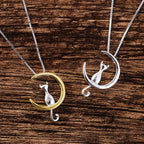 Elegantní náhrdelník s kočkou a půlměsícem